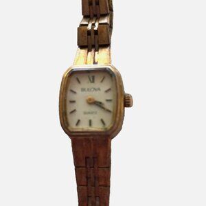 Vintage Bulova Women's Gold Tone Watch Untested Not Working For Parts Repair
